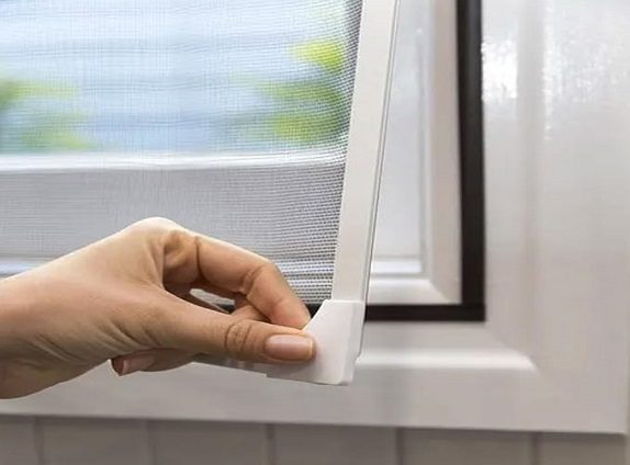 Magnetic Mosquito Net for Windows