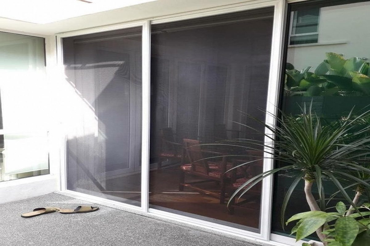 Aluminium Mesh Door 1200x800 3